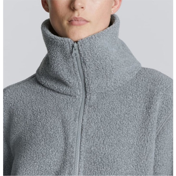 Everlane The Renew Charcoal Fleece - Picture 1 of 6